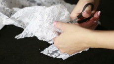 Hand cutting lace